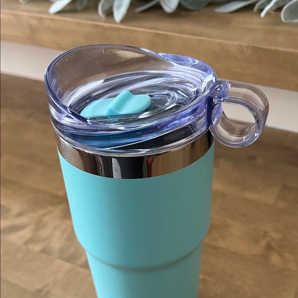 Dunkin' Turquoise Stainless 32 oz Travel Tumbler with Lid - Picture 3 of 5